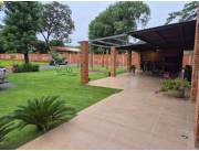 VENDO RESIDENCIA EN MORA CUE LUQUE - US$ 300.000