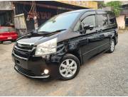 VENDO TOYOTA  NEW NOAH COLOR NEGRO FULL EQUIPO  REC.IMPORTADO AÑO 2008 MOTOR 2.0 CC NAFTER