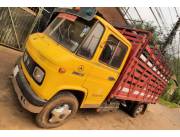 CAMION TRANSGANADO MERCEDES-BENZ 608.