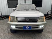 VENDO TOYOTA PRADO AÑO 2000 MOTOR 3.0 1KZ BOMBA SENCILLO AUTOMÁTICO 4X4 DOCUMENTOS AL DÍA