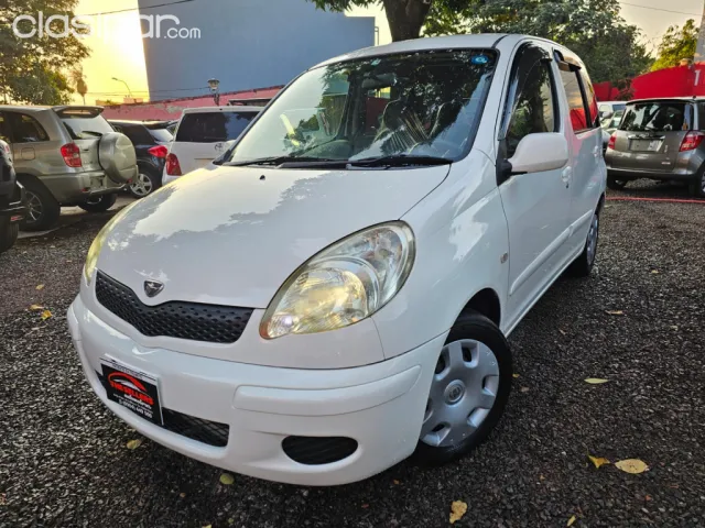 Toyota Funcargo 2004 - foto 2