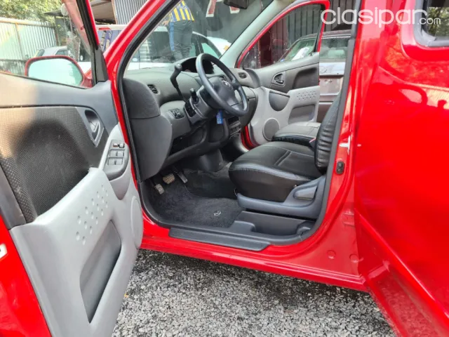 Toyota Funcargo 2004 — foto 5