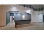 En venta Imponente Salón Comercial en San Lorenzo