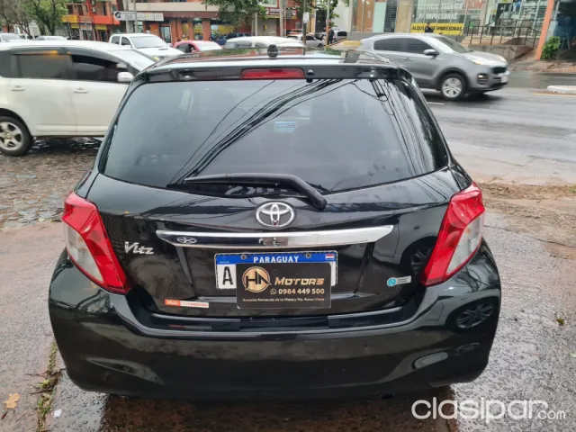 Toyota Vitz 2012 - foto 8