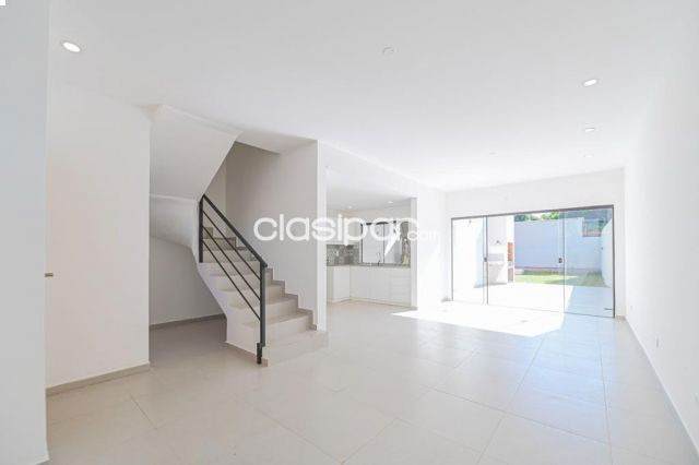 Duplex - ¡Exclusivo Duplex a estrenar en Luque Loma Merlo en Venta!