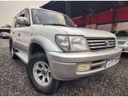 TOYOTA LAND CRUISER PRADO Recien impotado Año 2000 Motor diesel 3.0cc