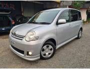 DISPONIBLE TOYOTA SIENTA RECIÉN IMPORT SIN USO EN PY 🇵🇾 AÑO 2009 motor 1.5 NAFTERO