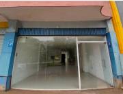 SALON COMERCIAL DISPONIBLE