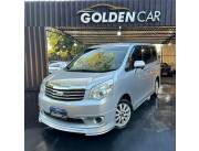 GOLDEN CAR VENDE!! Toyota Noah 2011/12 Poco uso en Py Motor 2.0 cc valvematic 4x2 Nafter