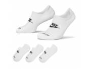 🫧 Pack de media x3 Nike corto en blanco con tecnología dri fit, perfectos para entrenamie