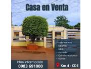 VENDO HERMOSA VIVIENDA DE 5 DORMITORIOS EN SUITE EN EL KM 4 DE CIUDAD DEL ESTE