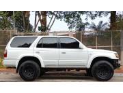 Vendo hermoso toyota hilux surf 1999 turbo diésel 3.0 automático 4x4 1kz diesel comun