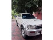 VENDO TOYOTA HILUX SURF AÑO 1999