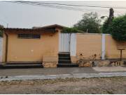 VENDO CASA EN LAMBARÉ