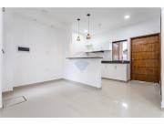 En venta amplio duplex a estrenar en San Lorenzo.