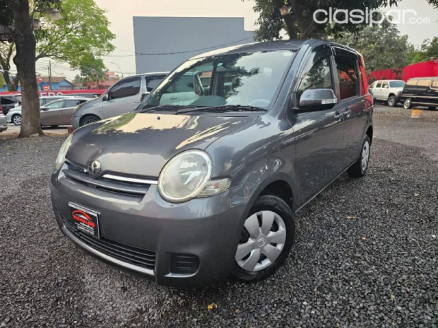 Toyota Sienta 2010 - foto 8