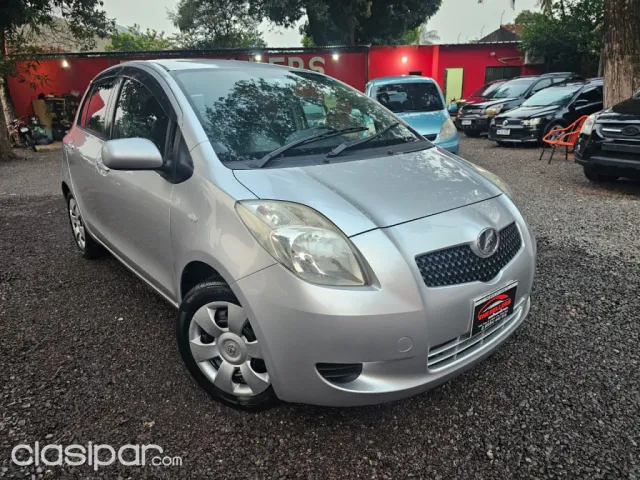 Toyota Vitz 2005 - foto 2