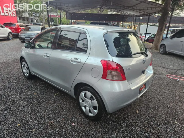 Toyota Vitz 2005 — foto 4