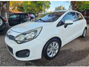 KIA rio año 2013