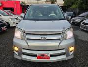 TOYOTA NOAH SERIE S AÑO 2004/5