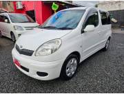 *Hermoso y Unico Toyota Funcargo Rec. Import. poco kimometraje Faro lagrima color blanco.