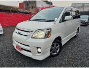 *Hermoso y Unico toyota Noah Serie S recien importado Full equipo sin detalles