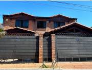 VENDO CASA RESIDENCIA EN LAMBARÉ