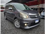 Toyota New Noah 2010 [recién importado]