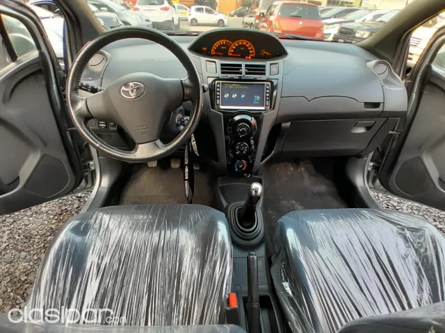Toyota Vitz 2005 — foto 7