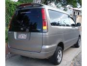 VENDO TOYOTA NOAH AÑO 96