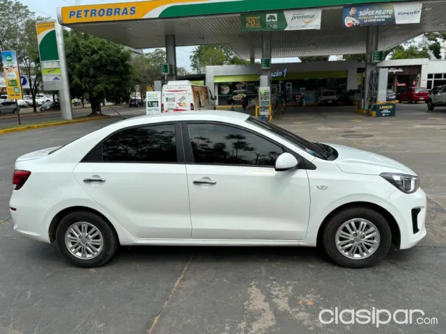 Kia Soluto 2022 — foto 7