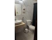 VENDO CASA EN FERNANDO DE LA MORA ZONA NORTE CON SALON COMERCIAL AL FRENTE.