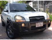 VENDO HYUNDAI TUCSON AÑO 2008 DIESEL AUTOM AIRE FULL INTERIOR FINO CUIDADO LLANTAS DEPORTI