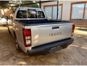 Camioneta Isuzu D-MAX Mod 2014, ideal para trabajo y aventuras.