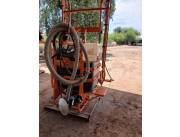 PULVERIZADOR JACTO CONDOR 600 Y DISTRIBUIDOR DE CAL JAN 6000KG