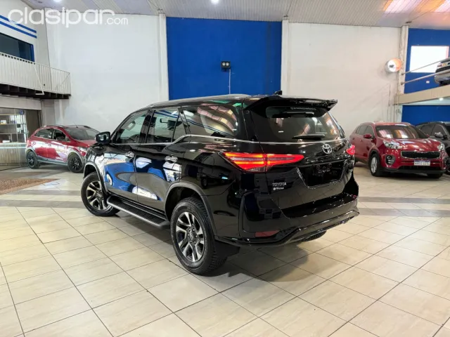 Toyota Fortuner 2025 — foto 3