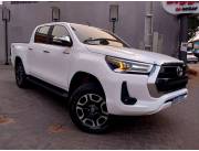 IMPONENTE Toyota Hilux SRV! 2018 Facelift 2022!! Del Representante TOYOTOSHI IMPECABLE ES