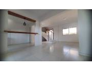 VENDO DUPLEX A ESTRENAR EN BARRIO CERRADO EN LUQUE COD 1033