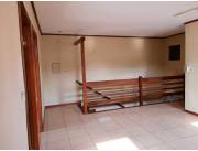 Vendo Duplex ubicado en Barrio Herrera.