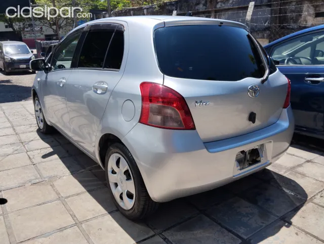Toyota Vitz 2005 — foto 5