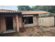 VENDO TERRENO ESQUINA ZONA RAKIURA LUQUE 47MIL USD CASA A DEMOLER