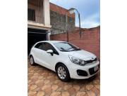 Vendo KIA RIO HATCHBACK 2014