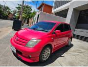 toyota ist año 2004 rojo