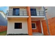 VENDO DUPLEX A ESTRENAR EN LIMPIO BARRIO CERRADO JUAN DE SALAZAR DE TRES DORMIT.