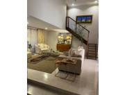 BO EL DORADO, PROX. C. CENTENARIO: IMPORTANTE RESIDENCIA, 3 DORMIT, ESCRITORIO, CANCHA.
