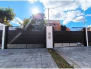 VENDO DÚPLEX A ESTRENAR 3 DORM. + 4 COCH. - LAMBARÉ (CÓD. 1303)