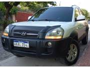 VENDO HYUNDAI TUCSON CHAPA MERCOSUR AÑO 2006 DIESEL AUTOM A.A INTERIOR CUERO LLANTAS DEPOR