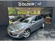 Hyundai Accent 2012 Crdi Diesel caja mecánica Económia en 4 ruedas 😎 Aire acondicionado R