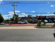 Vendo hermoso terreno sobre Avenida Mariscal López. Sobre 3 calles, 720 m2. US$ 360.000.