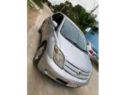 Toyota IST 2002 la